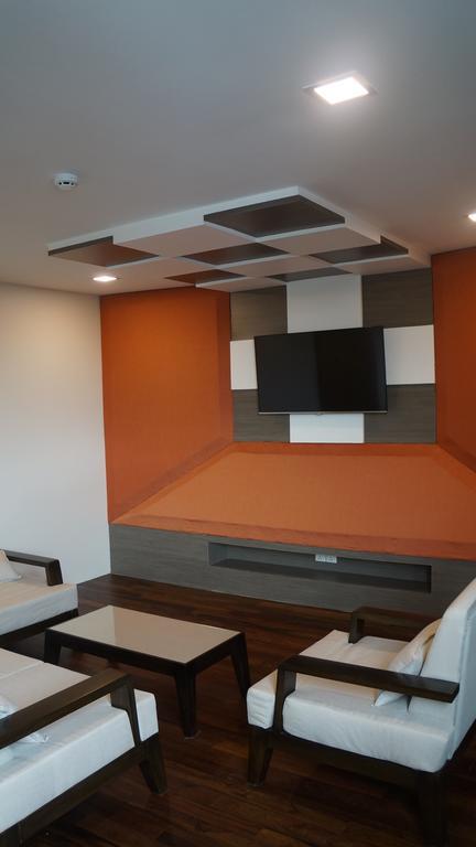 โรงแรมปารามี ย่างกุ้ง ภายนอก รูปภาพ