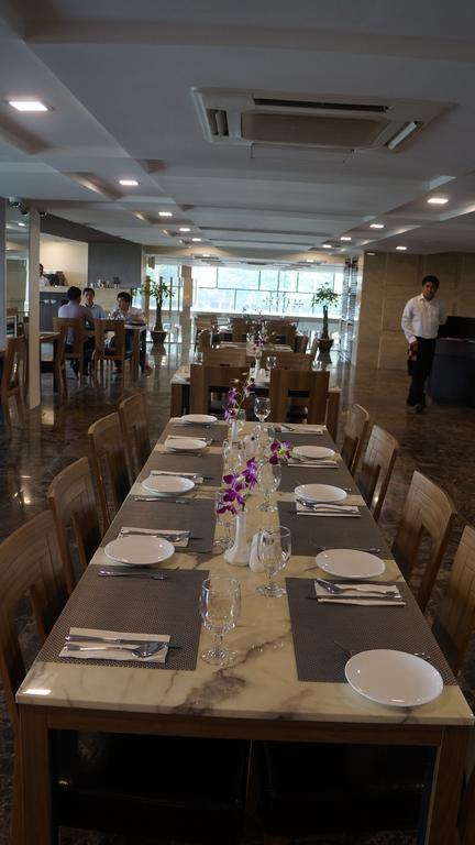 โรงแรมปารามี ย่างกุ้ง ภายนอก รูปภาพ
